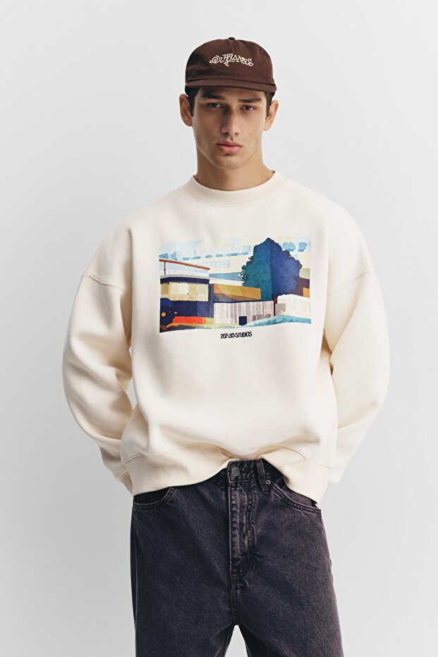 İşlemeli yazılı grafik sweatshirt - 2