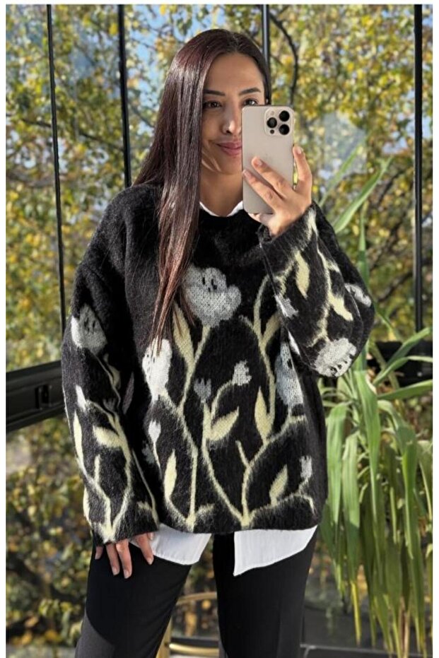 Black Flower Patterned Sweater - 4