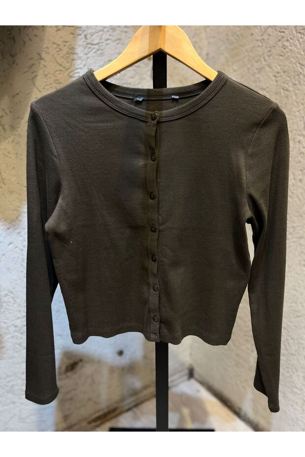 سترة قصيرة بأزرار - 1