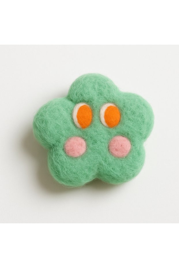 Handmade Felt Flower Brooch-Buckle-Crown Handmade Pastel Green Cute Design
