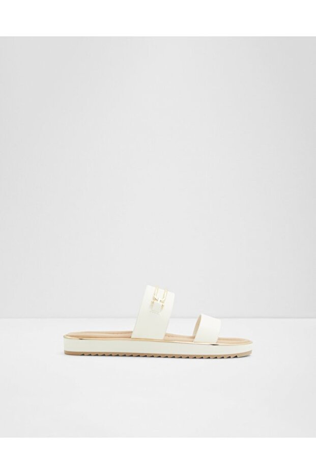 صنادل البحيرة / الشاطئ - 1