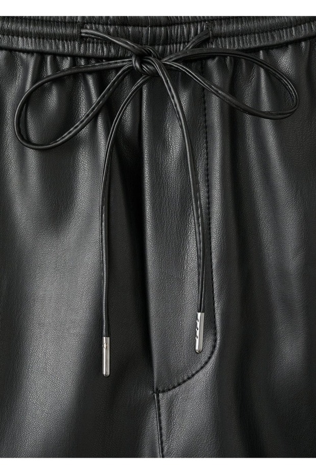 Deri görünümlü elastik belli pantolon - 6