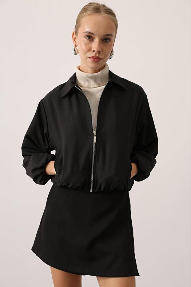 Jacket with Fabric Lining Inside - 4