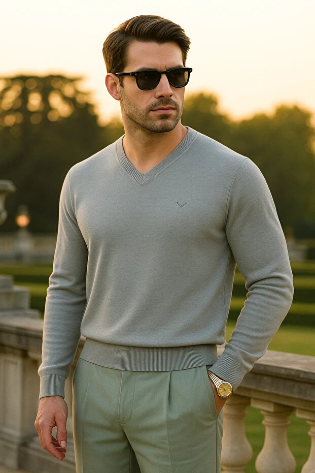 Men's Trend Casual Long V-Neck Gray Sweater