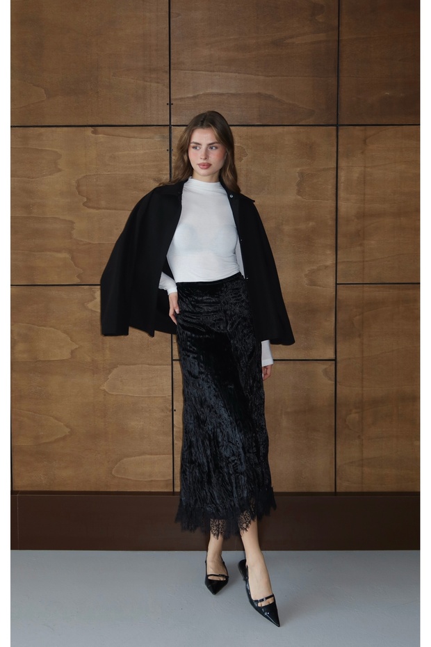 Kadife dantelli etek - 1