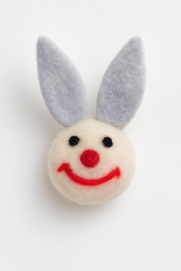 Handmade Felt Figure Brooch Buckle Crown Ornament – Cute Felt Accessory 40