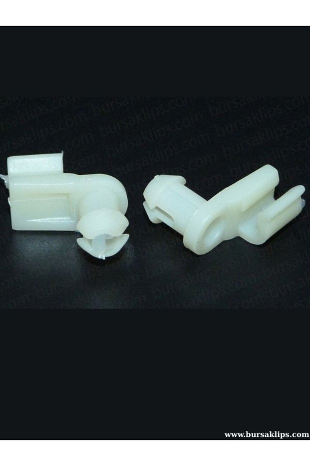 3105- Isuzu Door Lock Clip 8978590690 (5 Pcs)