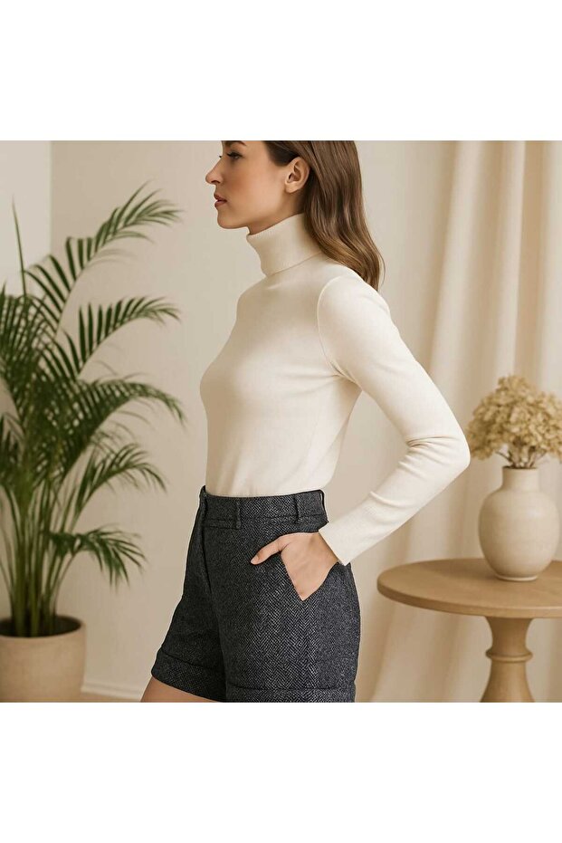 Mini Kaşe Şort - 2