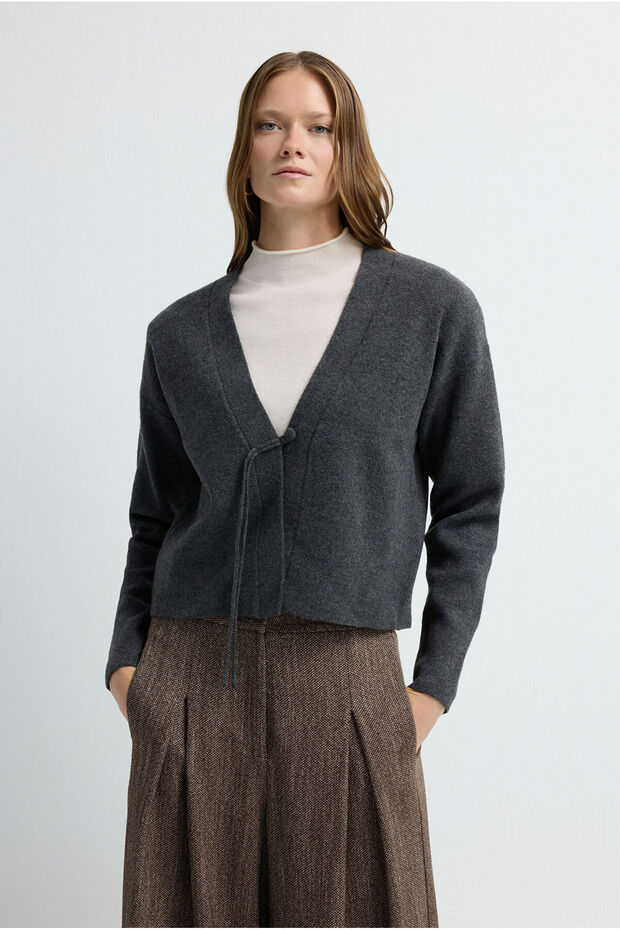 Uzun Kol Triko Ceket - 1