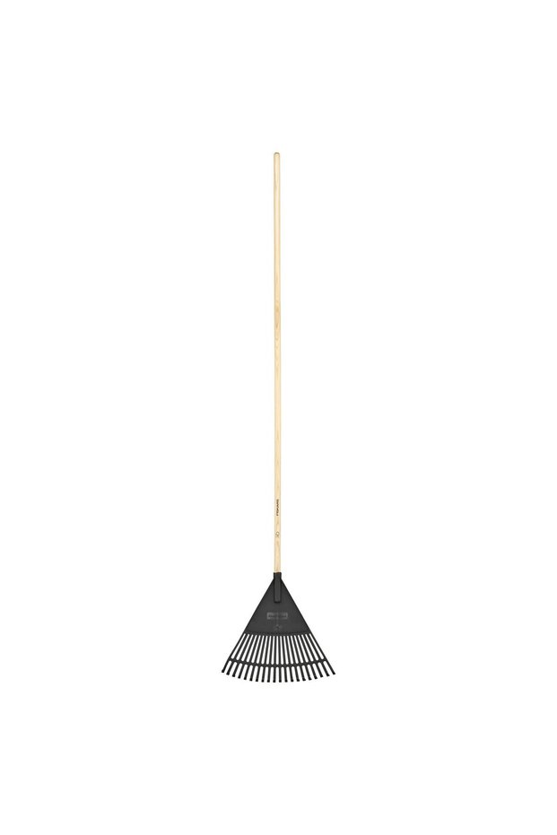1011607 Leaf rake with wooden handle, 20 teeth, Solid