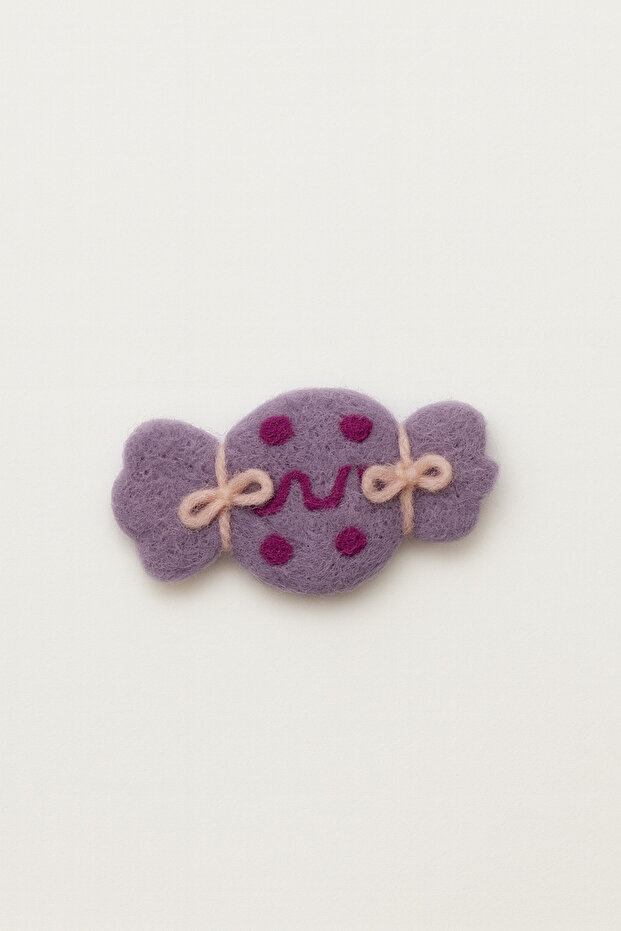 Handmade Felt Figure Brooch Buckle Crown Ornament – Cute Felt Accessory 159