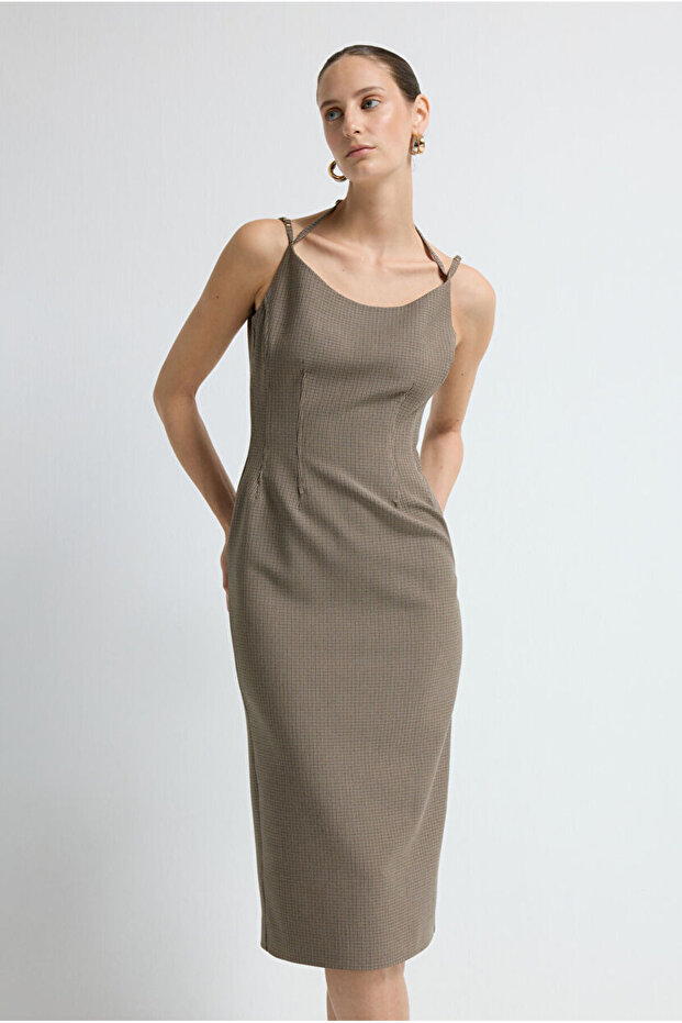 Kolsuz Dar Elbise - 2