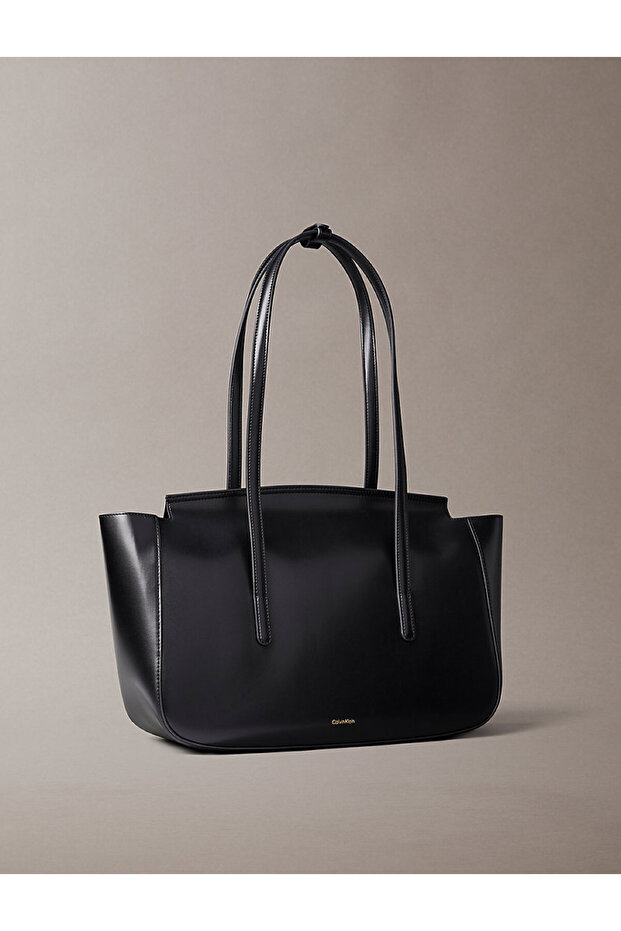 Damska torba typu tote z klapką - 2