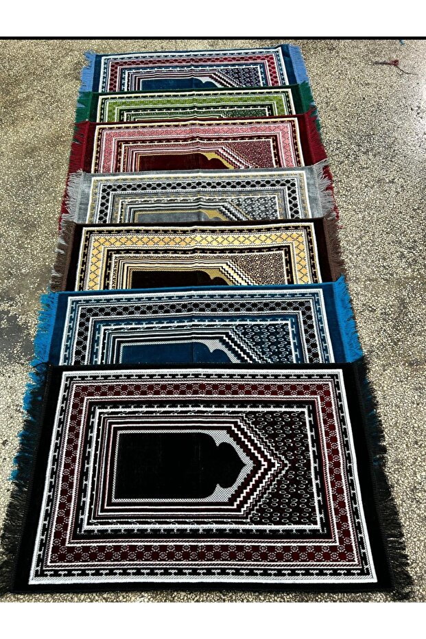 Velvet 430 Grams Velvet Prayer Rug Prayer Mat Hajj Umrah Mevlid Gift for Distribution