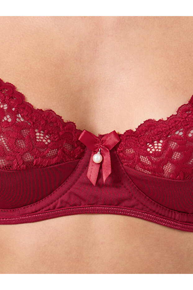 طقم حمالة صدر وسروال داخلي بسلك مع تفاصيل فيونكة من الدانتيل الصلب - 3