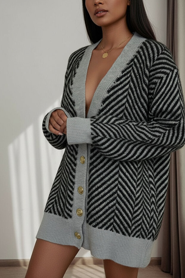 Women's Button Detailed Casual Chic Soft Regular Beard Button Cardigan
