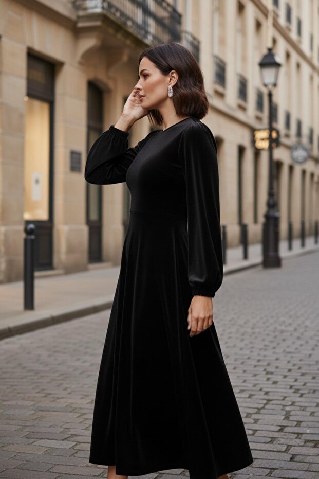 Rochie simplă și elegantă din catifea neagră - 5