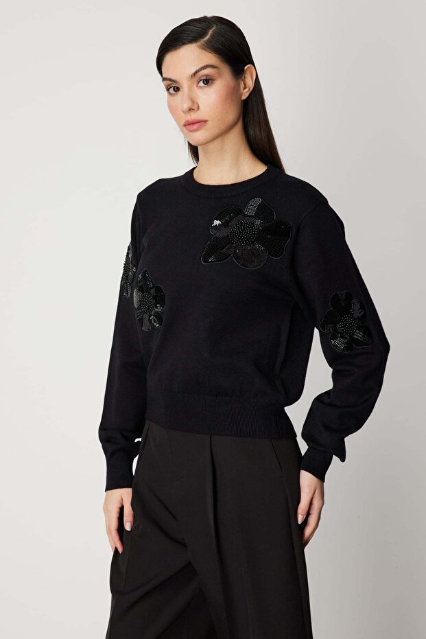 Pullu Çiçek İşlemeli Triko Kazak - 2