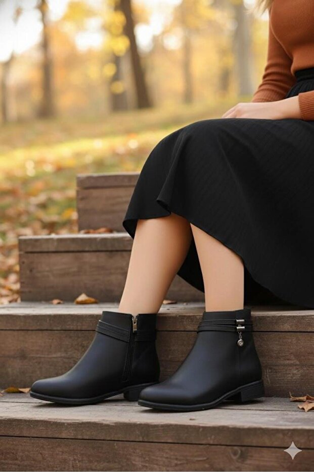7932 Comfortable Buckle Detailed Non-Slip Sole Warm Lining Women's Boots
