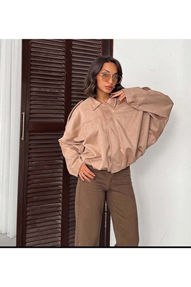 سترة بومبر من جلد الغزال بلون الجمل - 1