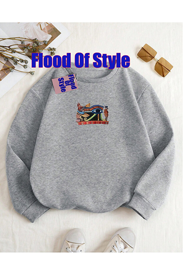 Black Distressed Eye Minimalist Printed Biscuit Collar Sweatshirt