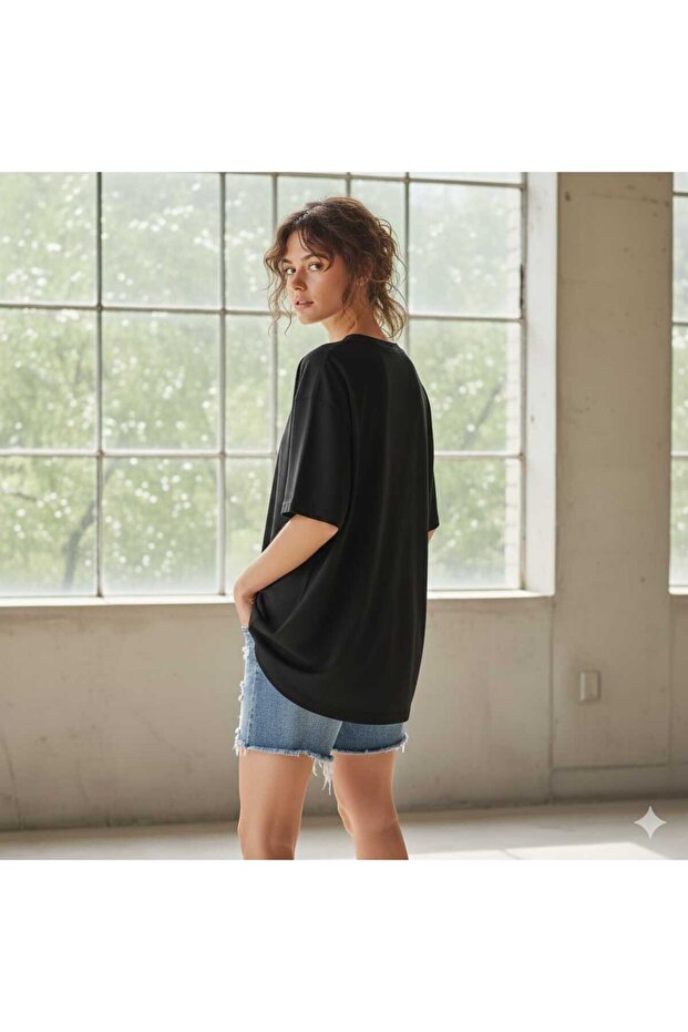 Essential Oversize T-Shirt Kadın - 2