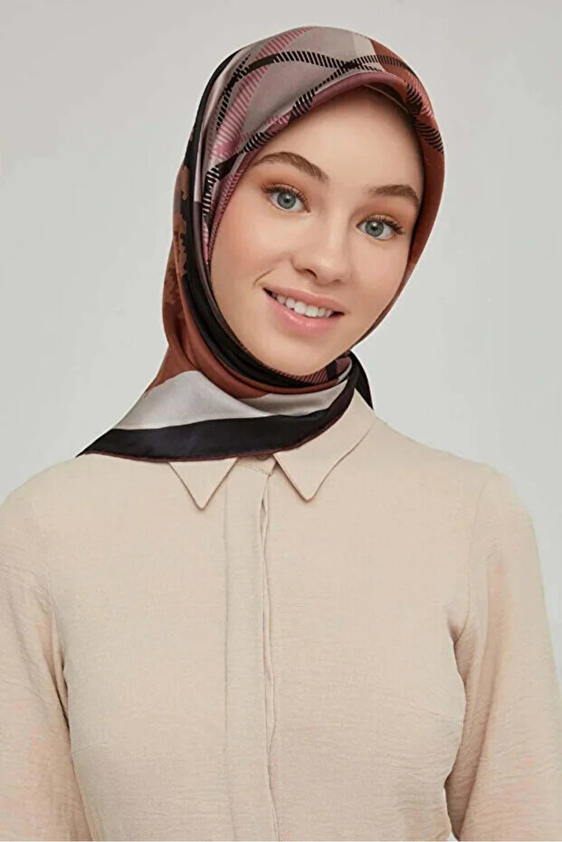 Silk Scarf 8620D (S) (Nostalgia Sura)- 8620D 02