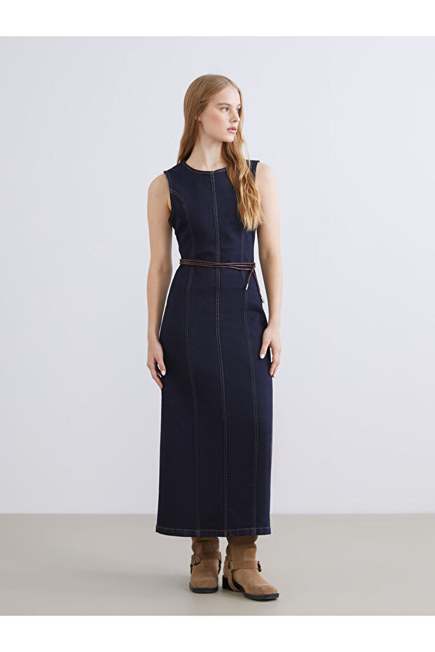 Esvab • Modern & Distinctive Zero Roba Collar Jean Dress
