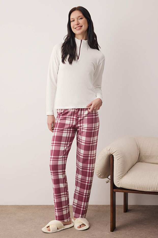 Beyaz-Bordo Fermuarlı Yumuşak Kışlık Waffle Örme Pijama Takımı THMAW26PT00186 - 1