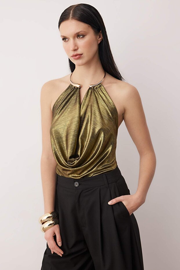 Taba Aksesuar Detaylı Degaje Yaka Örme Party Bluz TPRAW26BZ00062 - 1