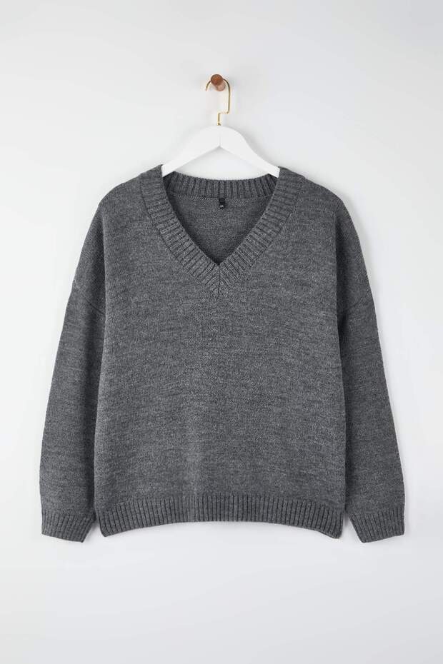 Wardrobe Essentials Antrasit Basic Geniş Kalıp Yumuşak Dokulu Triko Kazak TBBAW26AN00069 - 2