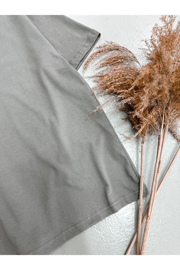 Šedé oversize Basic tričko - 5