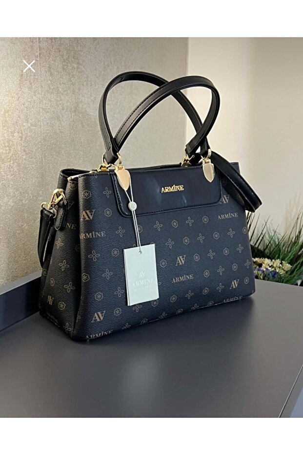 206 Women's Hand & Shoulder Bag