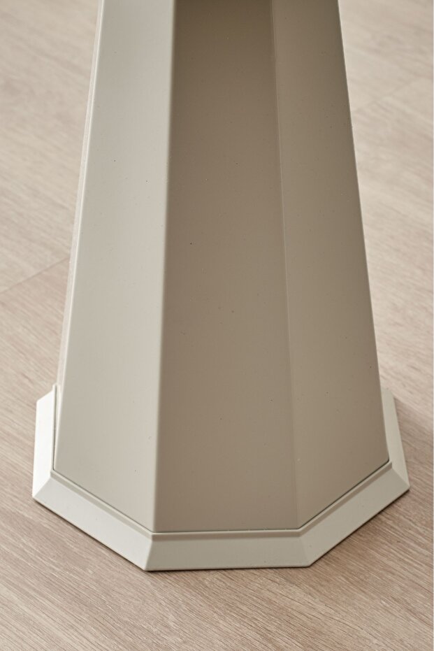 طاولة من حجر الرمل الأنيق بنمط الترافرتين - 3