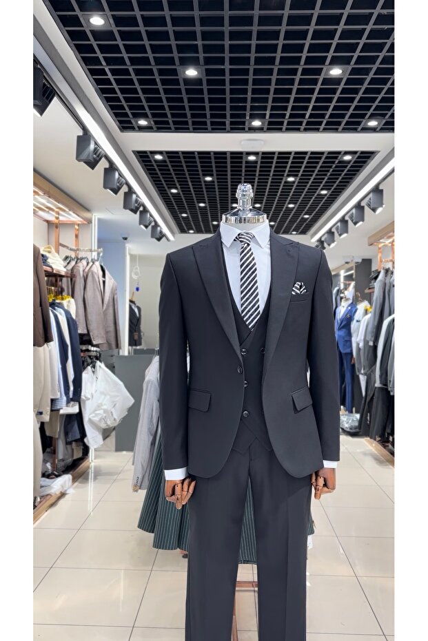 بدلة العيينة - 2