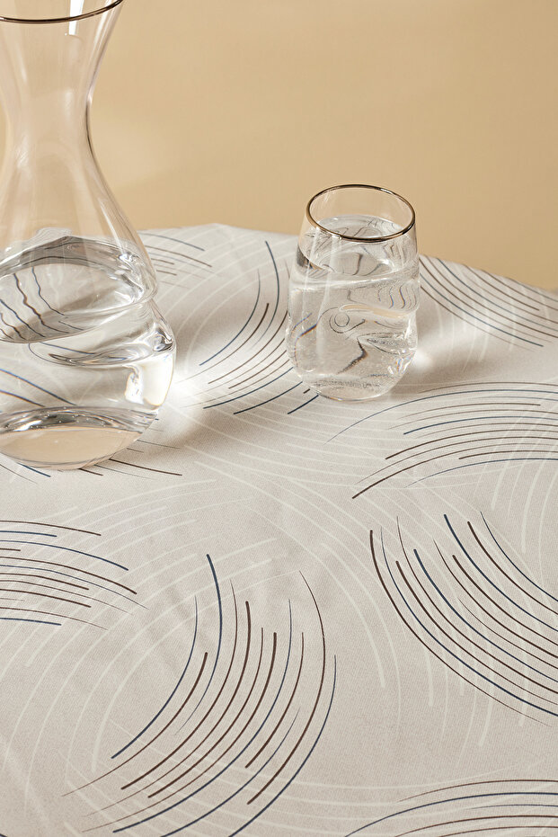 مفرش طاولة سيلفيرا قابل للغسل - 3