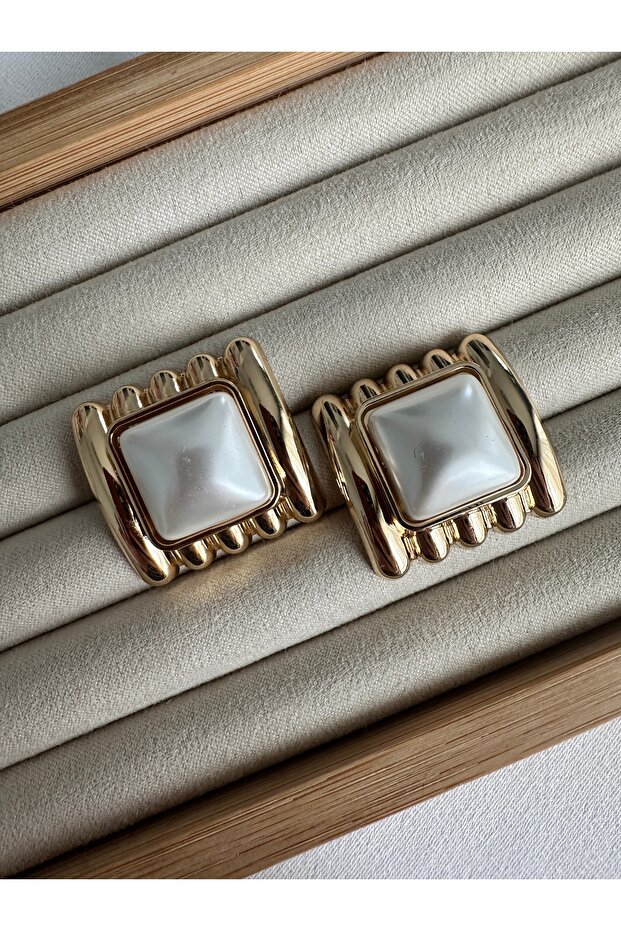 Square Gold Earrings - 1