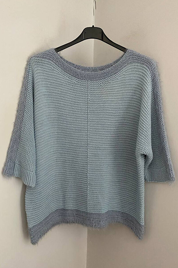 Women's Italian White Round Neck Plain Pattern Fringe Detail Three Quarter Sleeve Bearded Blouse Sweater