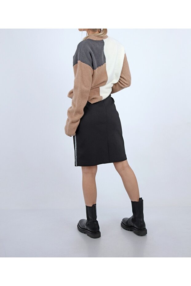 Fusta, Negru - 2