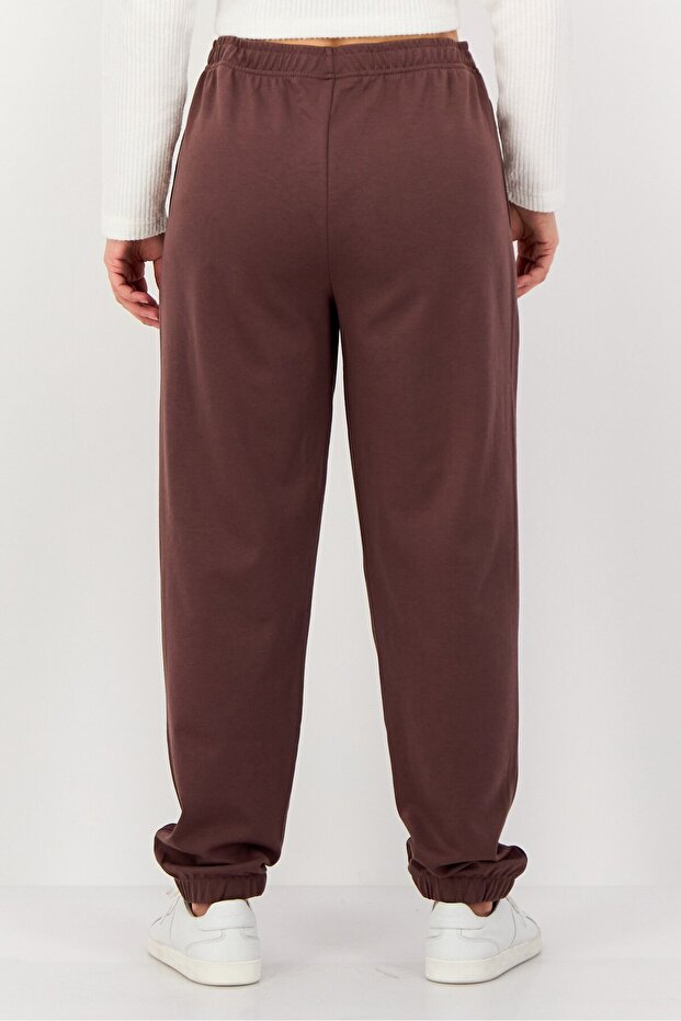 بنطلون رياضي نسائي سادة بقصّة عادية، لون بني كوكو - 4