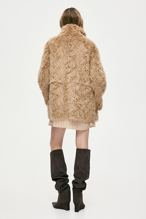 Dik Yakalı Kaban - 4