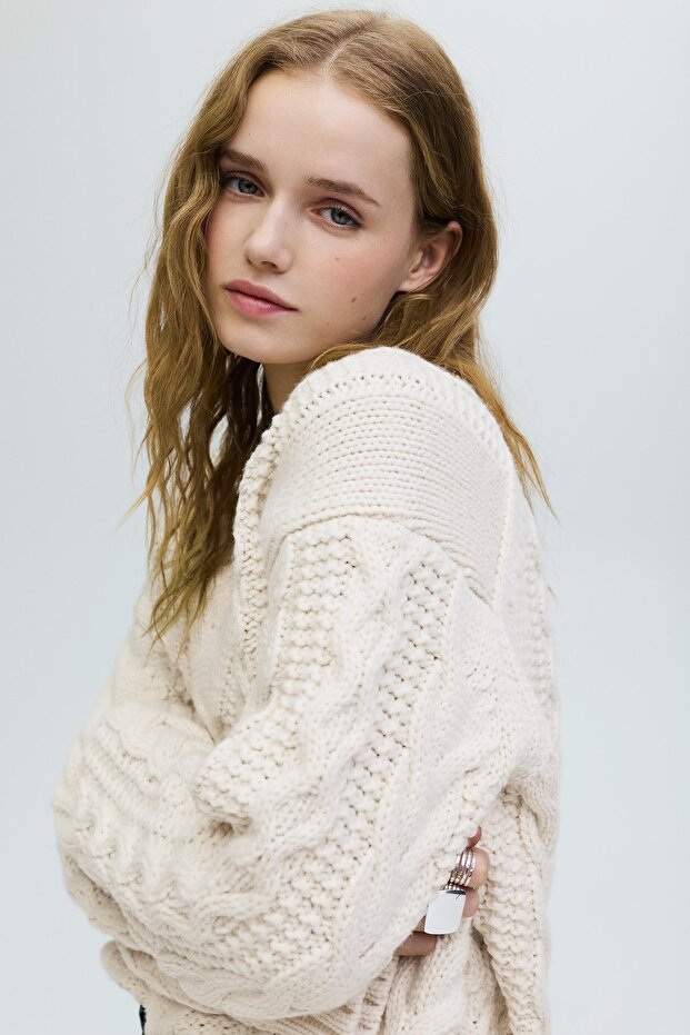 Saç örgülü V yaka kazak - 6