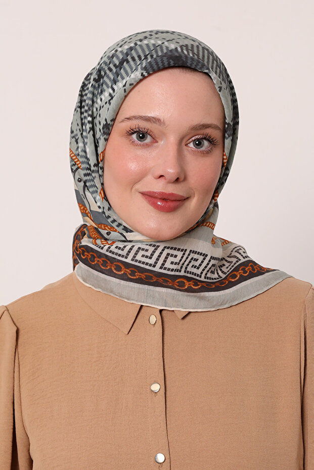 Chain Belt Plaid Pattern Summer Scarf