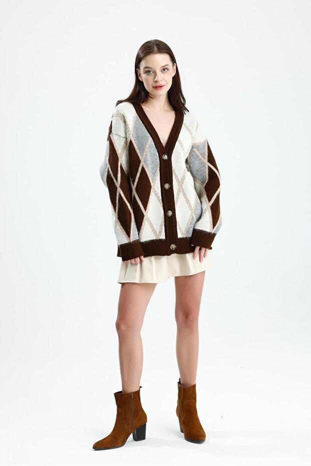 سترة بنمط البقلاوة مبطن بالصوف باللون البني - 6