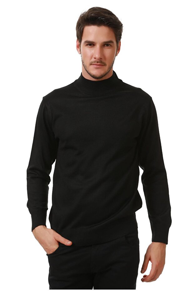 Half Turtleneck Sweater