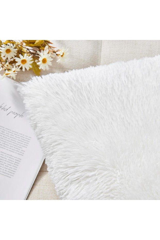 Luxury Faux Fur Cushion Cover Pillowcase, 18 x 18 in, White, 2 Pack