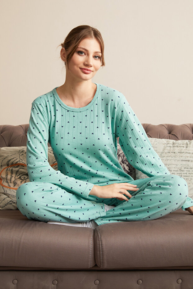 طقم بيجامة بطبعة قلب مقاس كبير - 1