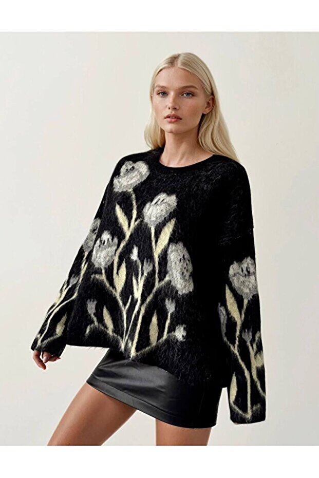 Black Flower Patterned Sweater - 2