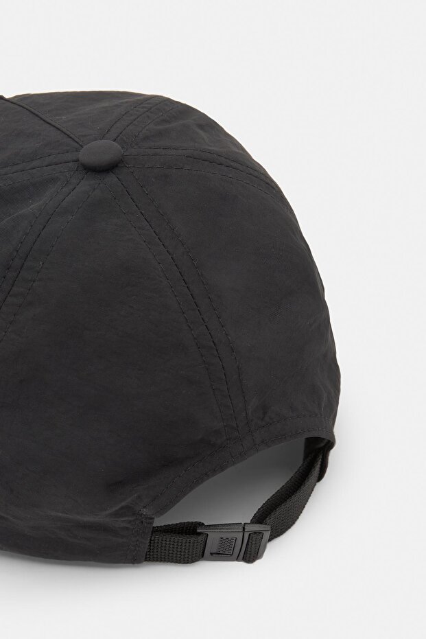 Siyah teknik şapka yazılı - 3