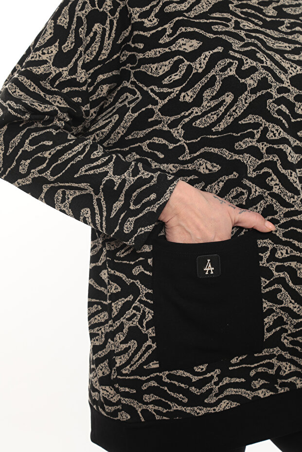 Plus Size. Patterned Jacquard - 3